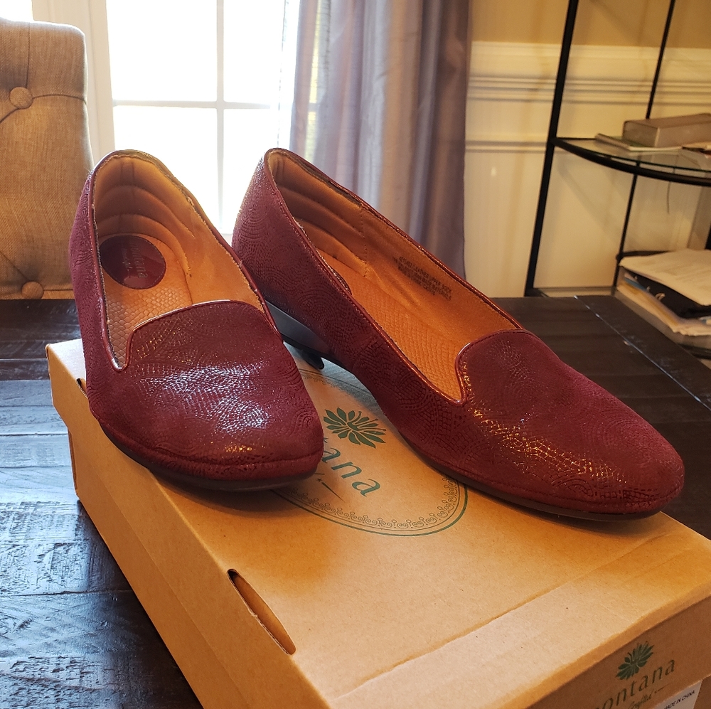 Wedge heel shoes